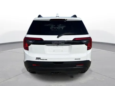 More photos of 2021 GMC Acadia SLE at Gregg Young Chevrolet of Norwalk, IA