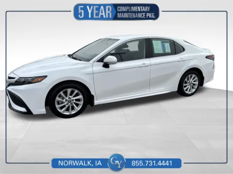 White 2024 Toyota Camry SE for sale in Norwalk, IA