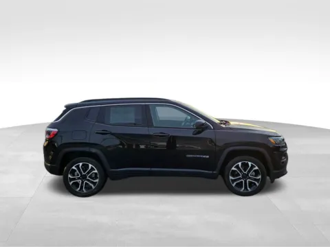 More photos of 2022 Jeep Compass Limited at Gregg Young of Plattsmouth, NE