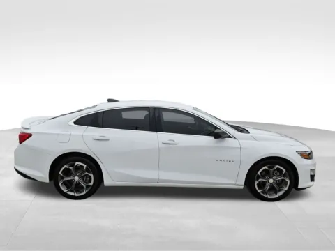 More photos of 2019 Chevrolet Malibu RS at Gregg Young of Plattsmouth, NE