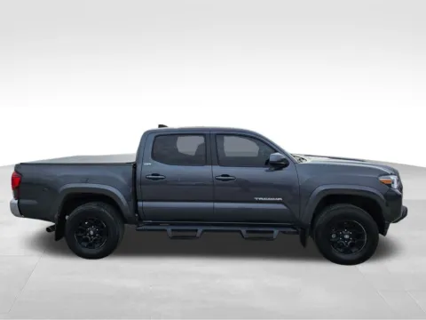 More photos of 2022 Toyota Tacoma SR5 at Gregg Young of Plattsmouth, NE