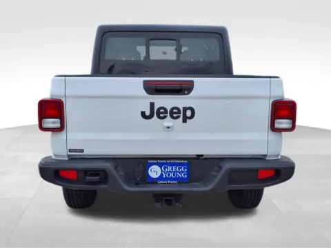 More photos of 2023 Jeep Gladiator Sport at Gregg Young of Plattsmouth, NE
