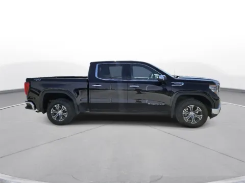 More photos of 2025 GMC Sierra 1500 SLT at Gregg Young of Plattsmouth, NE