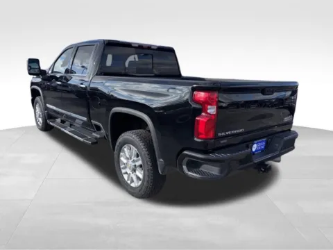 More photos of 2024 Chevrolet Silverado 2500HD High Country at Gregg Young Chevrolet Of Plattsmouth, NE