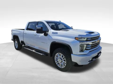 More photos of 2022 Chevrolet Silverado 2500HD High Country at Gregg Young of Plattsmouth, NE
