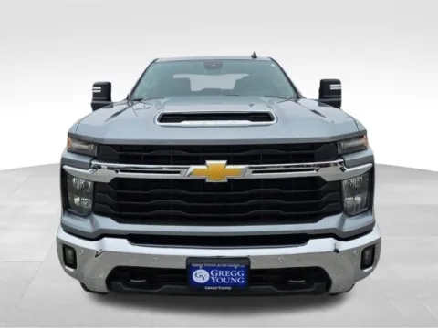 More photos of 2025 Chevrolet Silverado 2500HD LT at Gregg Young of Plattsmouth, NE