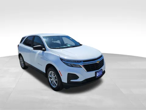 More photos of 2022 Chevrolet Equinox LS at Gregg Young of Plattsmouth, NE