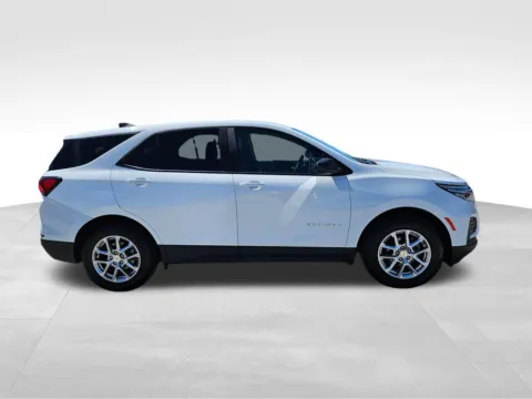 More photos of 2022 Chevrolet Equinox LS at Gregg Young of Plattsmouth, NE