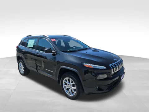 More photos of 2015 Jeep Cherokee Latitude at Gregg Young of Plattsmouth, NE