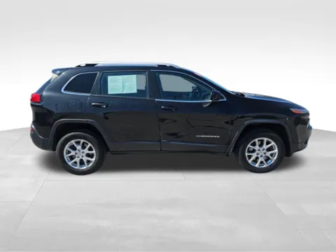 More photos of 2015 Jeep Cherokee Latitude at Gregg Young of Plattsmouth, NE