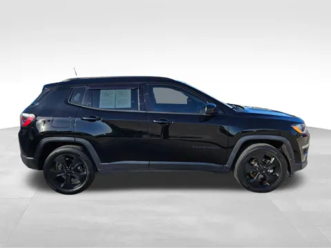 More photos of 2021 Jeep Compass Altitude at Gregg Young Chevrolet Of Plattsmouth, NE