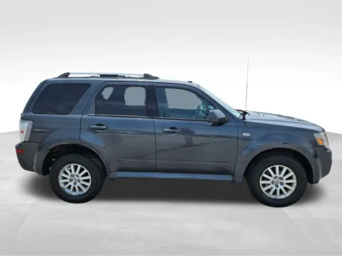 More photos of 2009 Mercury Mariner Premier at Gregg Young Chevrolet Of Plattsmouth, NE