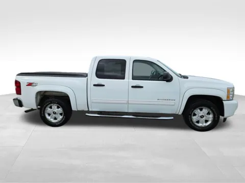 More photos of 2011 Chevrolet Silverado 1500 LT at Gregg Young Chevrolet Of Plattsmouth, NE