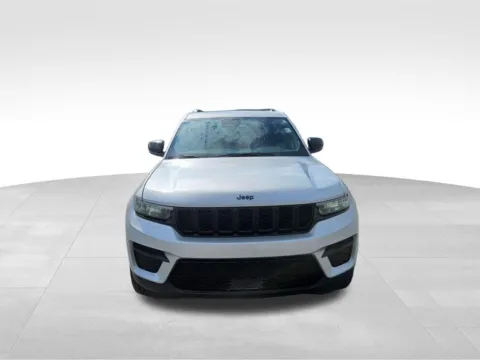 Another view of 2024 Jeep Grand Cherokee Altitude X for sale in Plattsmouth, NE at Gregg Young Chevrolet Of Plattsmouth
