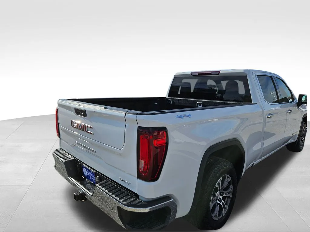 2021 Gmc Sierra 1500 SLT photo 3