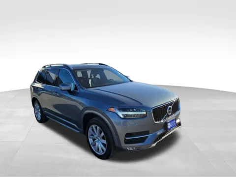 Photos of 2017 Volvo XC90 T6 Momentum for sale in Plattsmouth, NE at Gregg Young Chevrolet Of Plattsmouth
