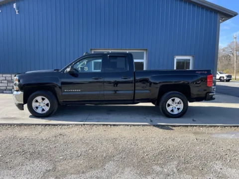More photos of 2018 Chevrolet Silverado 1500 LT at Cambridge Truck, OH