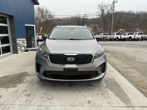 Photos of 2019 Kia Sorento LX for sale in Cambridge, OH at Cambridge Truck