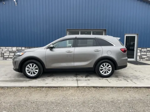 More photos of 2019 Kia Sorento LX at Cambridge Truck, OH