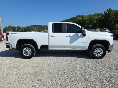 More photos of 2020 Chevrolet Silverado 2500HD LT at Cambridge Truck, OH