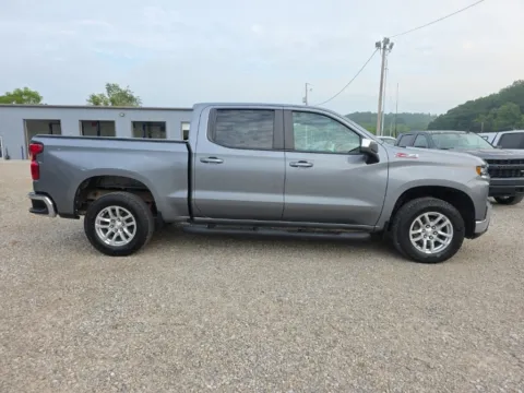 More photos of 2021 Chevrolet Silverado 1500 LT at Cambridge Truck, OH