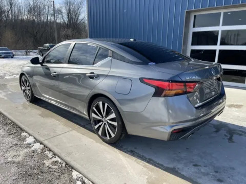 More photos of 2019 Nissan Altima 2.5 SR at Cambridge Truck, OH