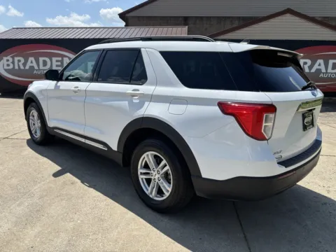 More photos of 2023 Ford Explorer XLT at Cambridge Truck, OH