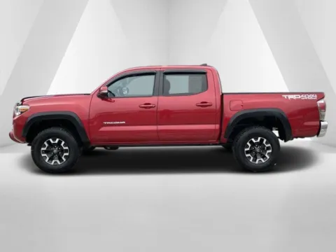 More photos of 2020 Toyota Tacoma SR5 at Cambridge Truck, OH