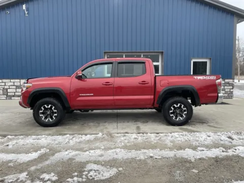 More photos of 2020 Toyota Tacoma SR5 at Cambridge Truck, OH