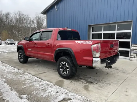 More photos of 2020 Toyota Tacoma SR5 at Cambridge Truck, OH