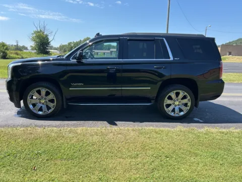 More photos of 2018 GMC Yukon SLT at Cambridge Truck, OH