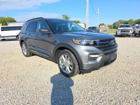Gray 2021 Ford Explorer XLT for sale in Cambridge, OH