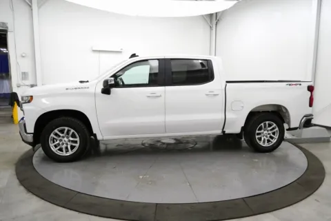 More photos of 2020 Chevrolet Silverado 1500 LT at Cambridge Truck, OH