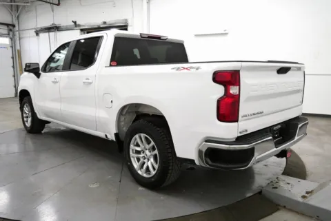 More photos of 2020 Chevrolet Silverado 1500 LT at Cambridge Truck, OH