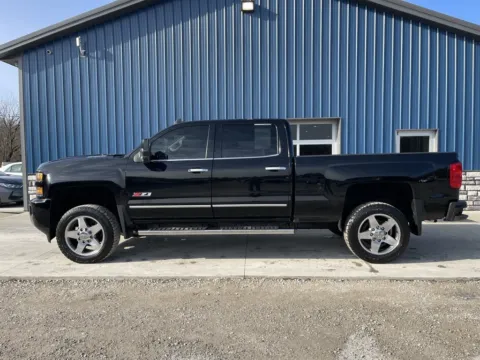 More photos of 2017 Chevrolet Silverado 2500HD LTZ at Cambridge Truck, OH