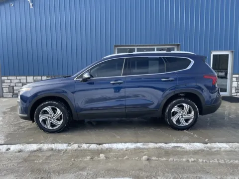 More photos of 2023 Hyundai Santa Fe SEL at Cambridge Truck, OH