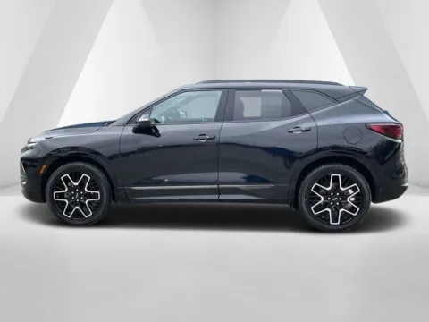 More photos of 2023 Chevrolet Blazer RS at Cambridge Truck, OH