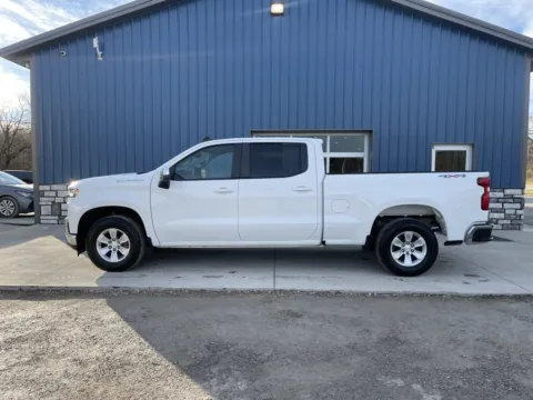More photos of 2019 Chevrolet Silverado 1500 LT at Cambridge Truck, OH