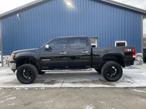 More photos of 2013 GMC Sierra 1500 SLE at Cambridge Truck, OH