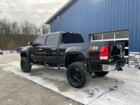 More photos of 2013 GMC Sierra 1500 SLE at Cambridge Truck, OH