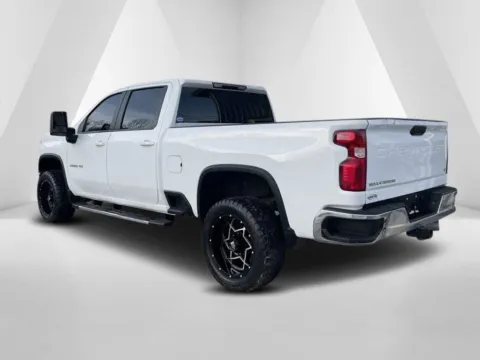 More photos of 2022 Chevrolet Silverado 2500HD LT at Cambridge Truck, OH