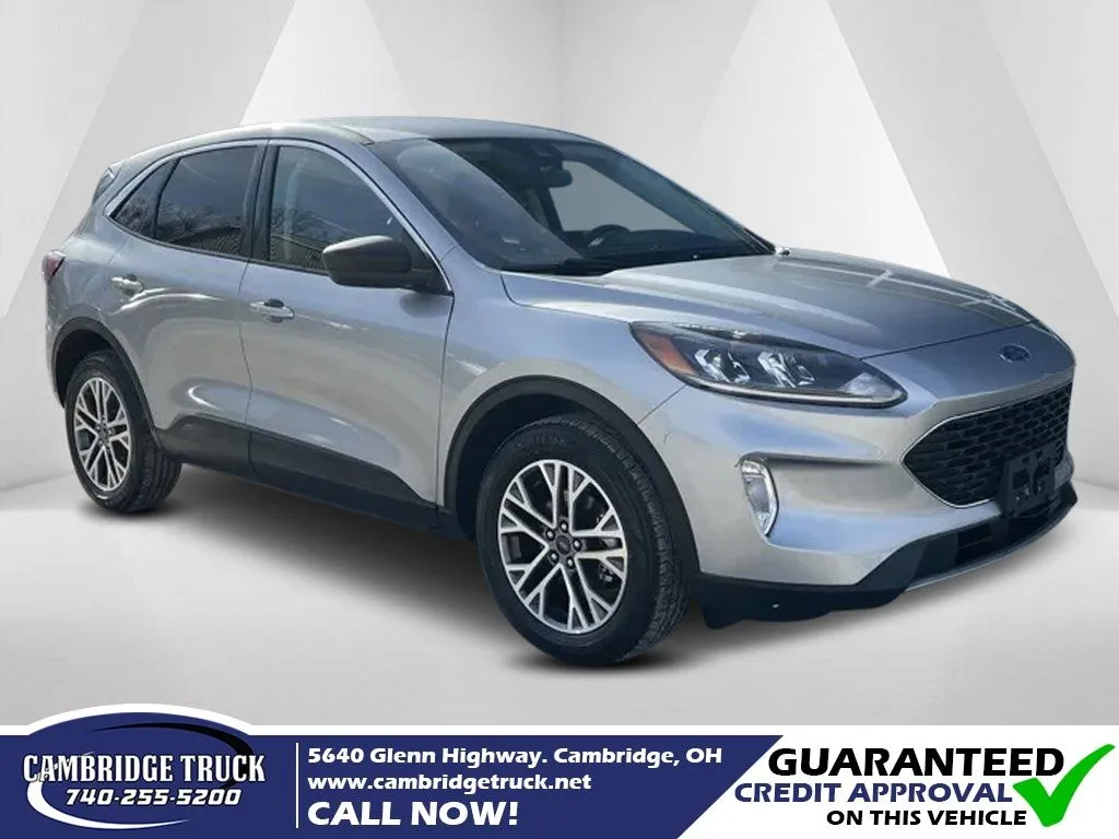 Silver 2022 Ford Escape SEL for sale in Cambridge, OH