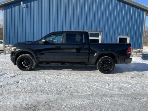 More photos of 2019 Ram 1500 Big Horn/Lone Star at Cambridge Truck, OH