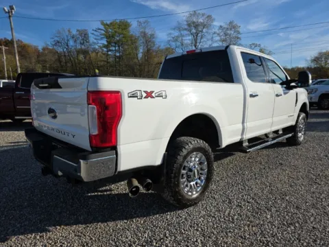 More photos of 2018 Ford F-250SD Lariat at Cambridge Truck, OH