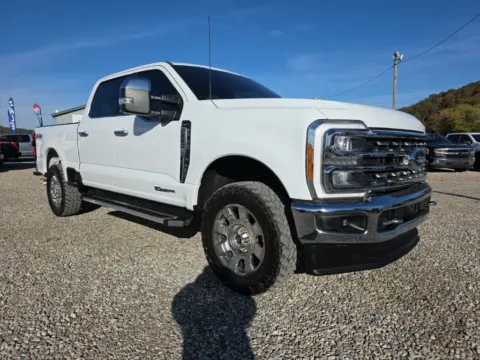 White 2023 Ford F-250SD Lariat for sale in Cambridge, OH