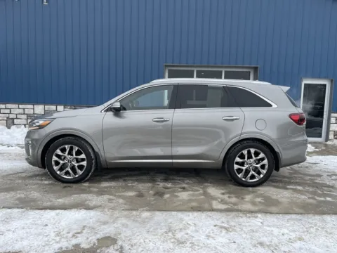 More photos of 2019 Kia Sorento SX Limited at Cambridge Truck, OH