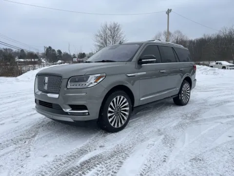Another view of 2019 Lincoln Navigator Reserve for sale in Cambridge, OH at Cambridge Truck