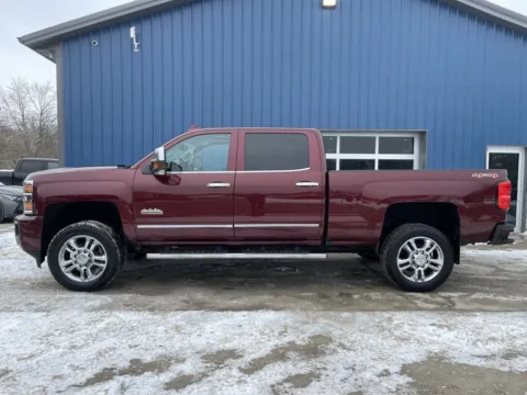 More photos of 2017 Chevrolet Silverado 2500HD High Country at Cambridge Truck, OH