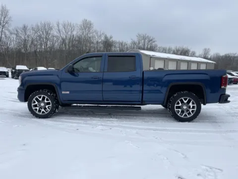 More photos of 2017 GMC Sierra 1500 SLT at Cambridge Truck, OH
