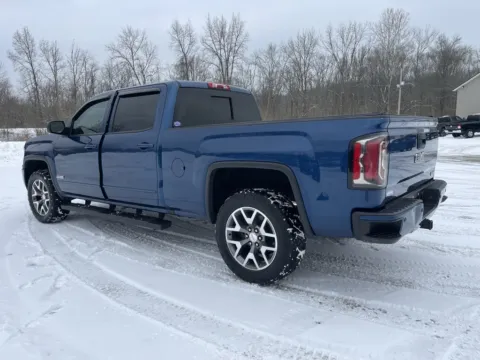 More photos of 2017 GMC Sierra 1500 SLT at Cambridge Truck, OH